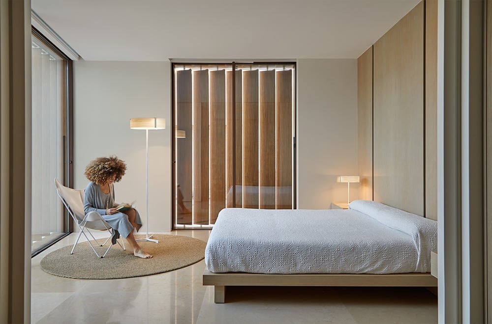 Bedroom with-Modern-floor-and-table-lighting-with-minimalist-shape-and-simple-lines